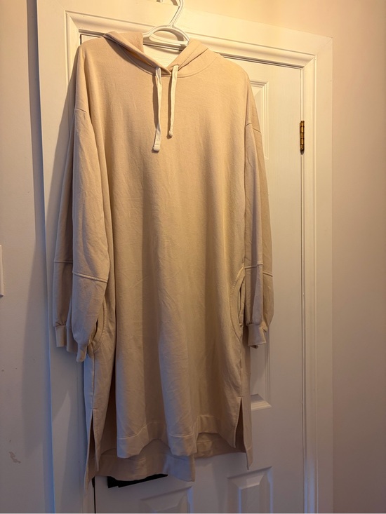 Koolaburra Dresses & Skirts - Koolaburra by UGG | Plus Size 1X | Hooded Midi Lounger Dress - Taupe